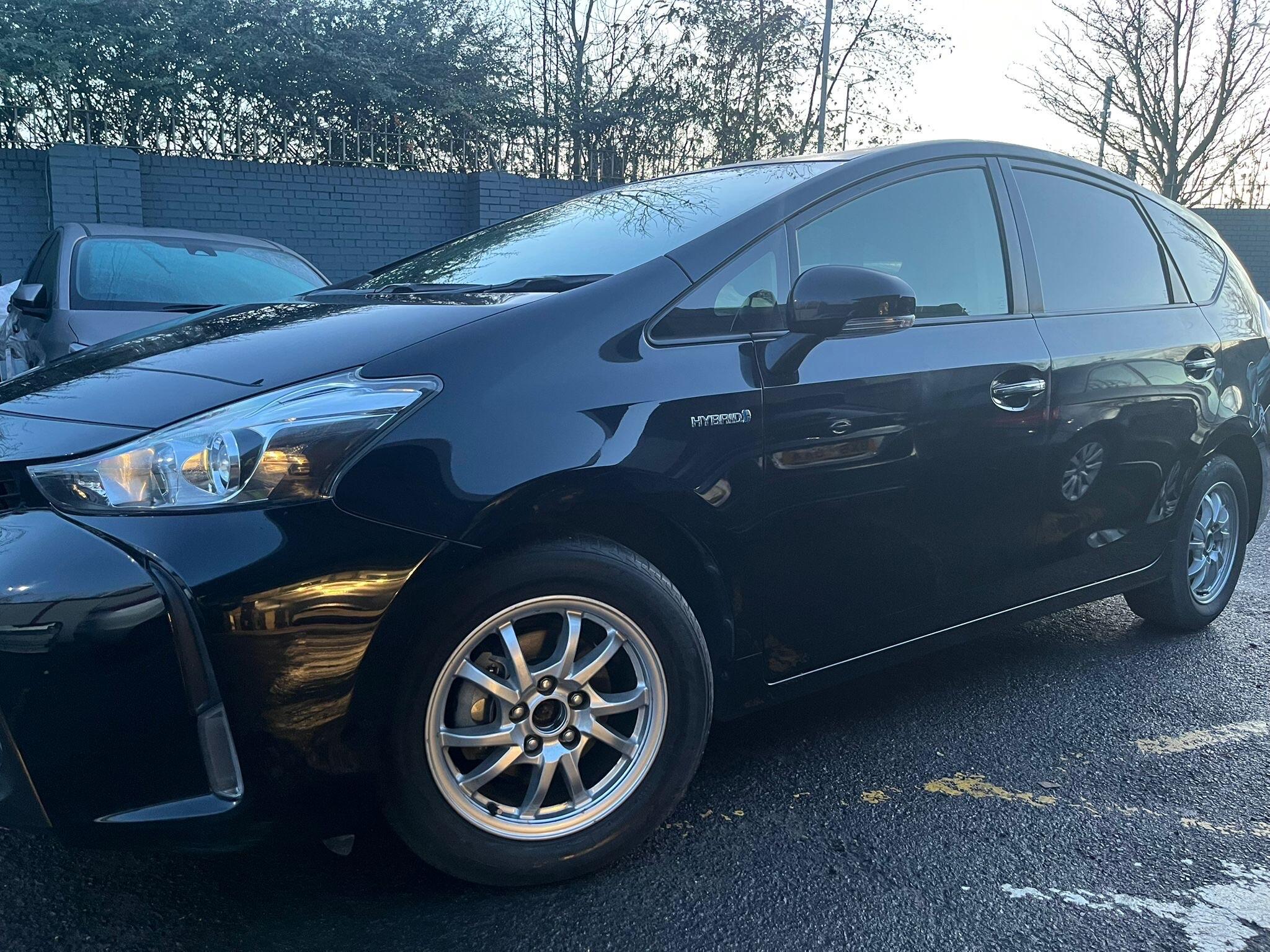 Toyota **SOLD** Prius+ - Excel VVh-T CVT Image